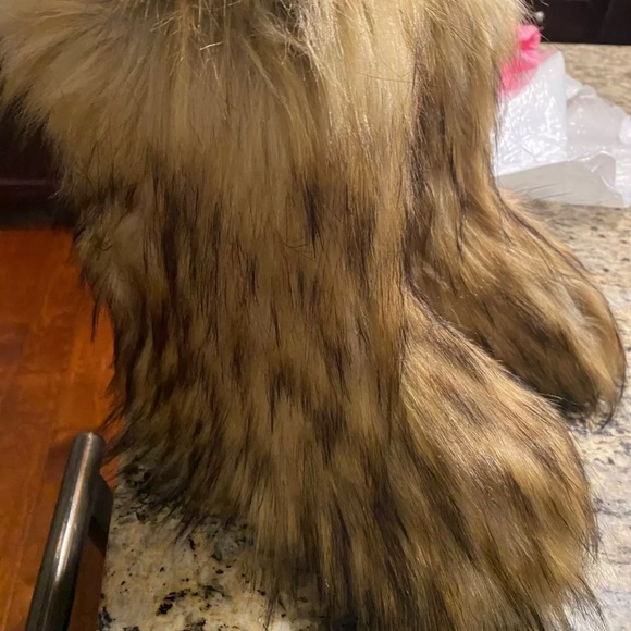 Women’s winter fluffy faux fox far plush warm snow boots luxury footwear girls - Picture 5 of 5